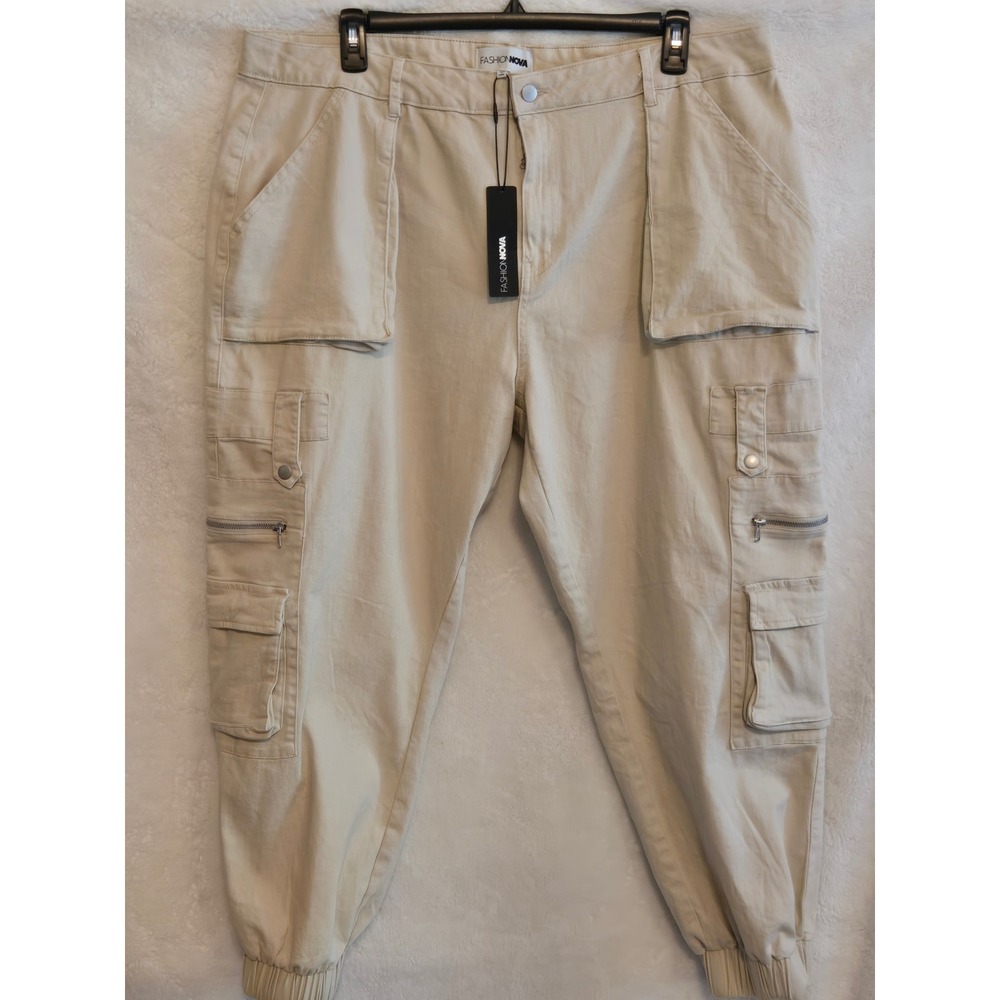 Fashion Nova Womens 3XL NEW Exotica Cargo Jogger Pants Ivory Beige New With Tags